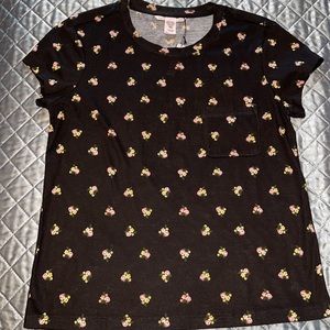Victoria Secret pocket floral/black T-shirt NWT
